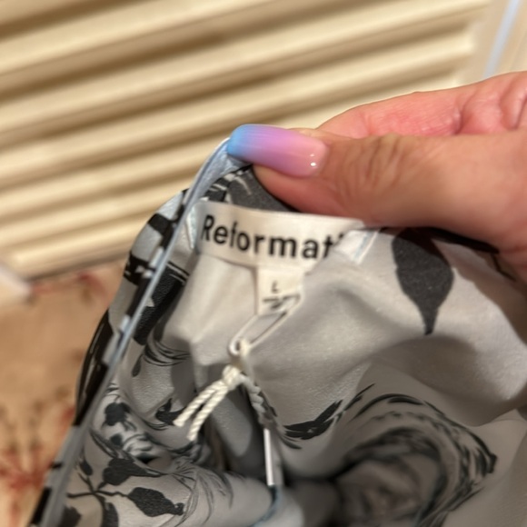 Reformation Brand New - Picture 8 of 9